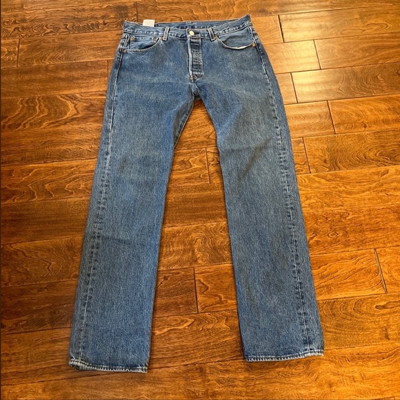 Levi’s 501 Button Fly Jeans SOLD - Picture 2 of 2